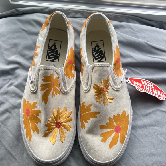 Vans Shoes - White flower vans